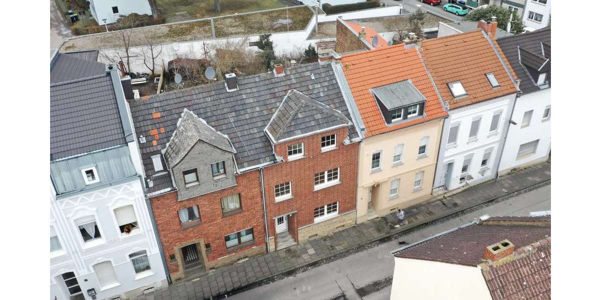 Einfamilienhaus Euskirchen - 7.5 Zimmer, 175 m&sup2;, 315.000&euro; | Angebot:25957086