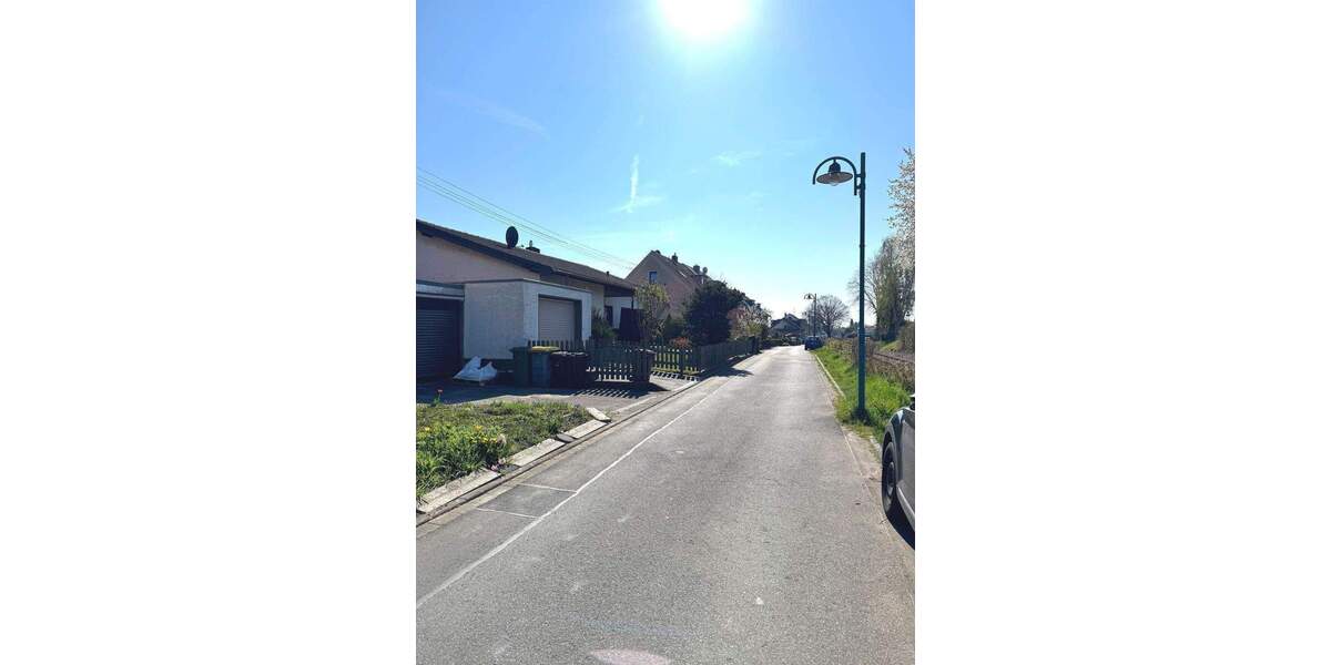 Einfamilienhaus Niederkassel - 6 Zimmer, 200 m&sup2;, 490.000&euro; | Angebot:25663636