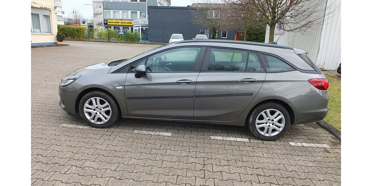 Opel Astra SPORTS TOURER NAVI KLIMA BLUETOOTH ALLWETTER 128.955 km 9.998 &euro; Köln 50858