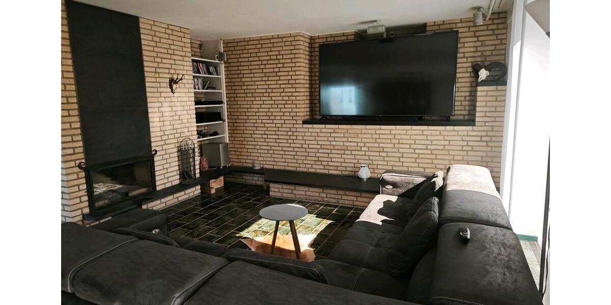 Einfamilienhaus Jüchen - 5 Zimmer, 200 m&sup2;, 4.800&euro; | Angebot:25840042