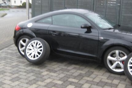 Audi TT 135.222 km 7.697 &euro; Dormagen 41541