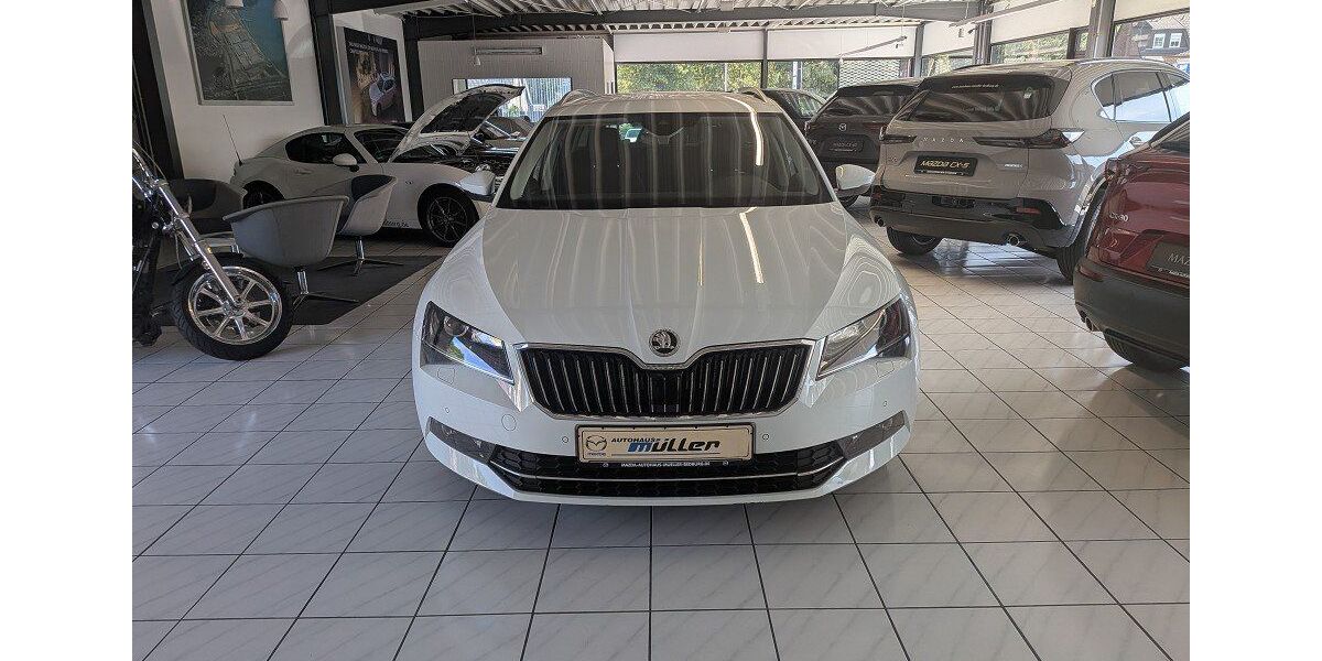 Skoda Superb 141.781 km 14.950 &euro; Bedburg 50181