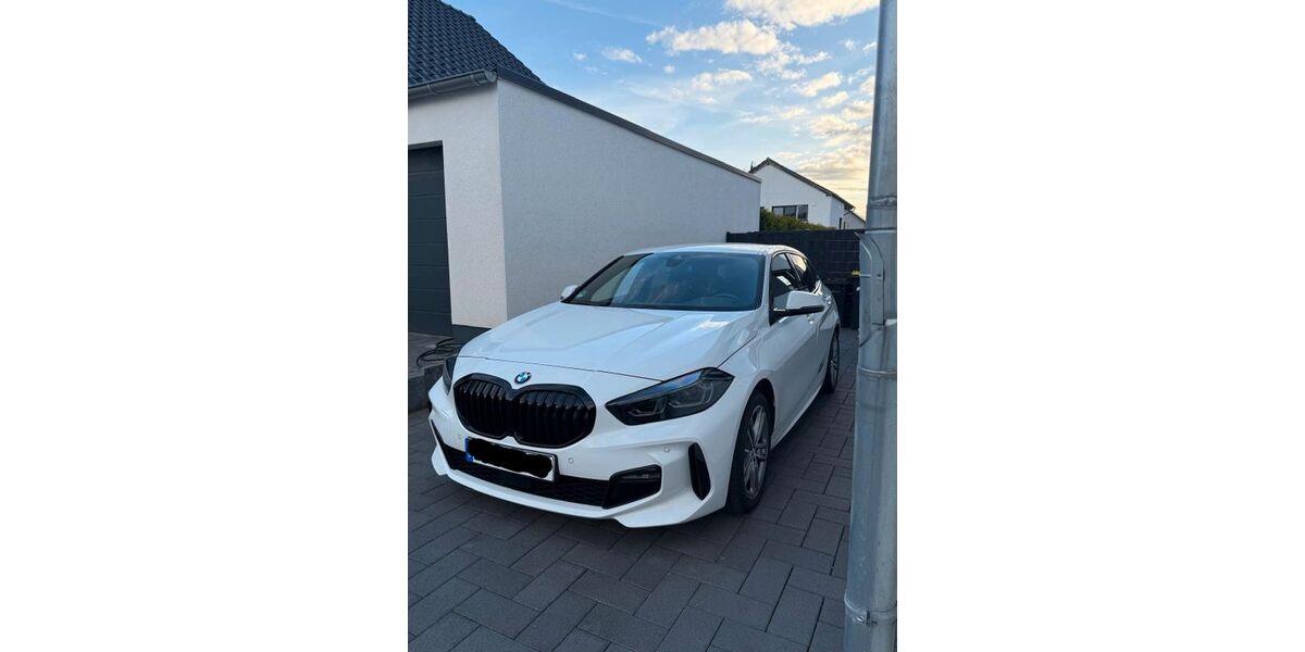 BMW 118 64.800 km 22.900 &euro; Inden 52459