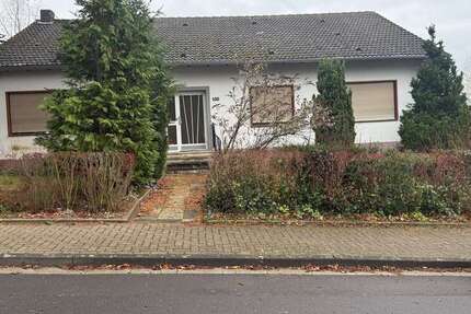 Haus Euskirchen Dom-Esch - 5 Zimmer, 132 m&sup2;, 295.000&euro; | Angebot:25972672