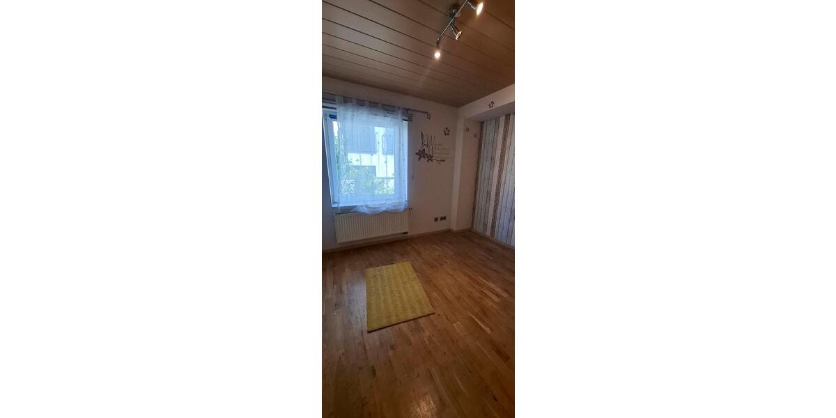 Etagenwohnung Pulheim - 3.5 Zimmer, 84 m&sup2;, 1.499&euro; | Angebot:26624731