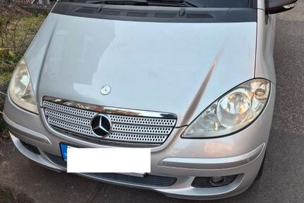 Mercedes-Benz A 180 195.000 km 3.000 &euro; Köln 50739