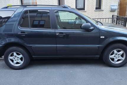 Mercedes-Benz ML 320 214.000 km 9.000 &euro; Köln, Stadt 50859