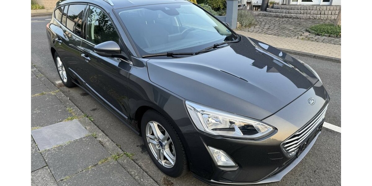 Ford Focus Navi+Temp+Sitzh+Spurh+CarPlay+6xServ+1H+E6 93.000 km 11.250 &euro; Erftstadt 50374