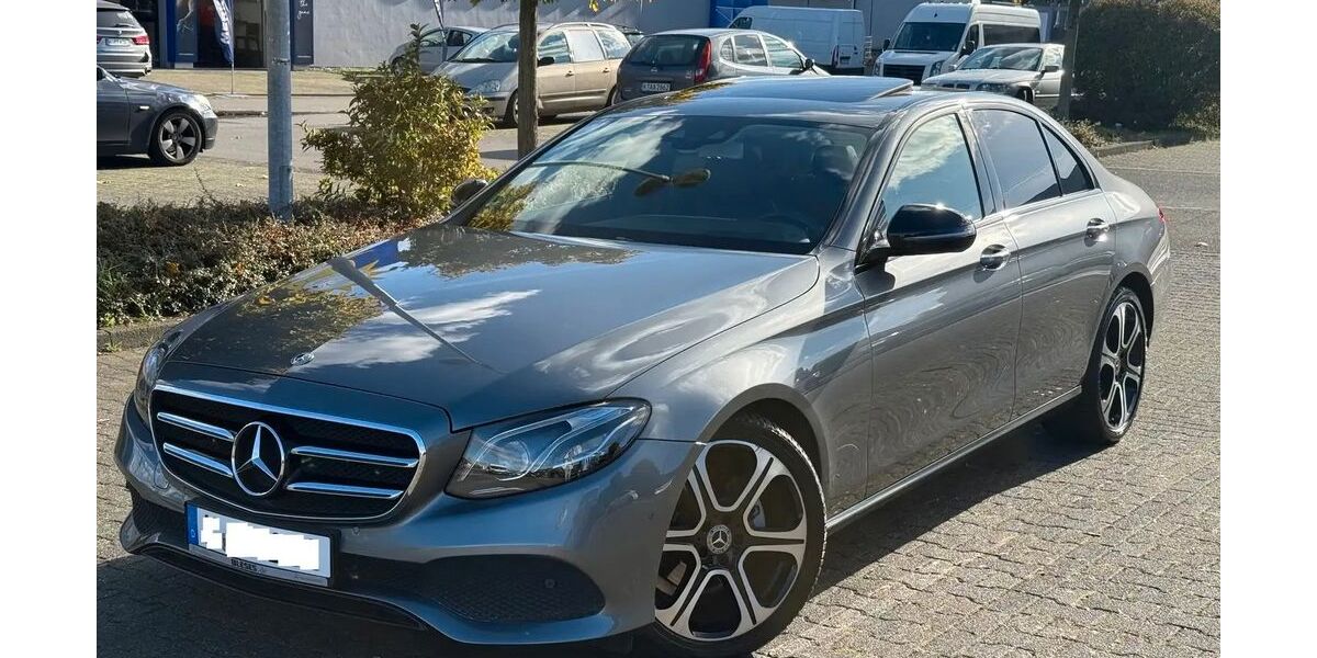 Mercedes-Benz E 220 65.629 km 28.500 &euro; Wesseling 50389