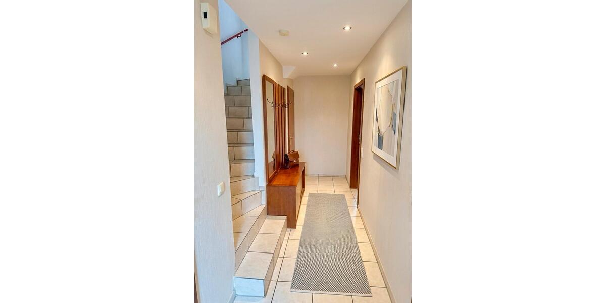 Reihenhaus Niederkassel - 5 Zimmer, 115 m&sup2;, 439.000&euro; | Angebot:25638729