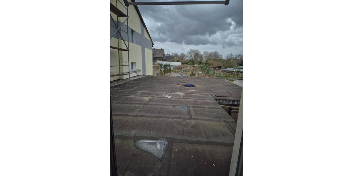 Einfamilienhaus Rommerskirchen - 7 Zimmer, 230 m&sup2;, 250.000&euro; | Angebot:25995741