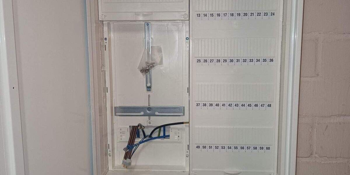 Einfamilienhaus Niederkassel - 6 Zimmer, 200 m&sup2;, 490.000&euro; | Angebot:25663636