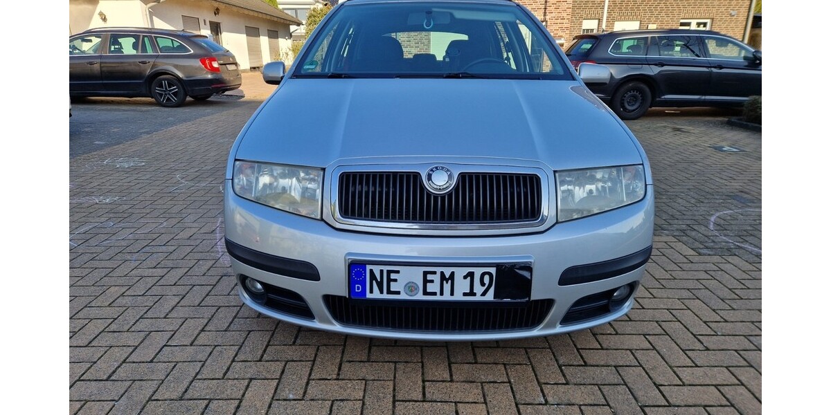 Skoda Fabia 389.000 km 1.580 &euro; Dormagen 41539