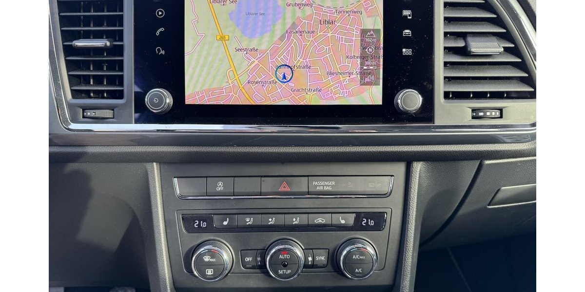 Seat Ateca Leder Navi Klima Temp. SR+WR UNFALLFREI 1a 60.000 km 15.900 &euro; Erftstadt 50374