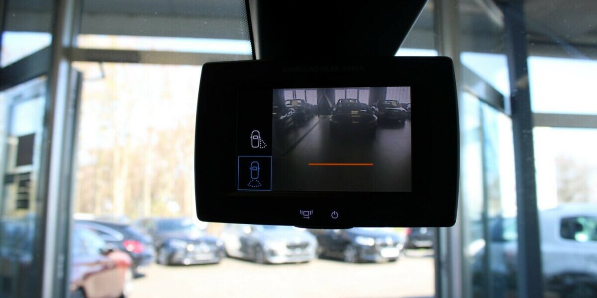 Citroen Berlingo 1.5 BlueHDI 130M - AHK - Head-Up - 132.598 km 10.980 &euro; Euskirchen 53881