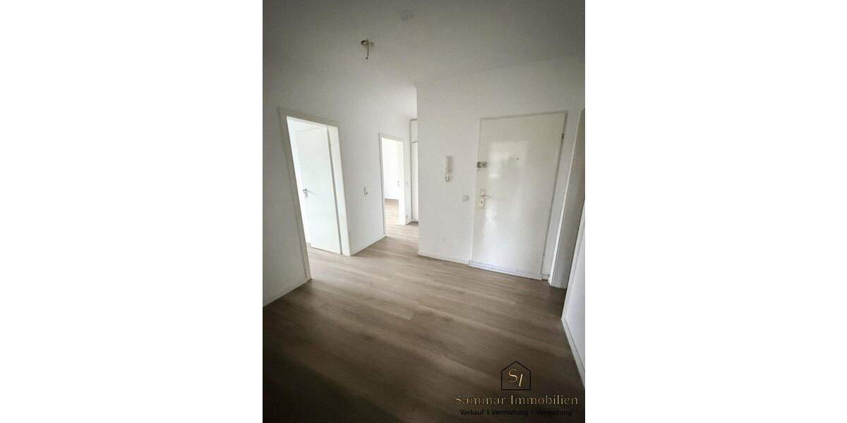 Etagenwohnung Brühl - 3 Zimmer, 74 m&sup2;, 1.200&euro; | Angebot:25738901