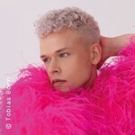 Tobias Born: FREAKS! – Neue Männer braucht das Land I HumorZone