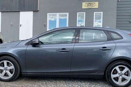 Volvo V40 100.000 km 10.900 &euro; Euskirchen 53881