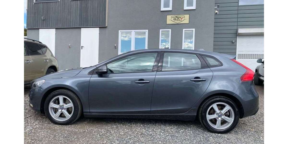 Volvo V40 100.000 km 10.900 &euro; Euskirchen 53881