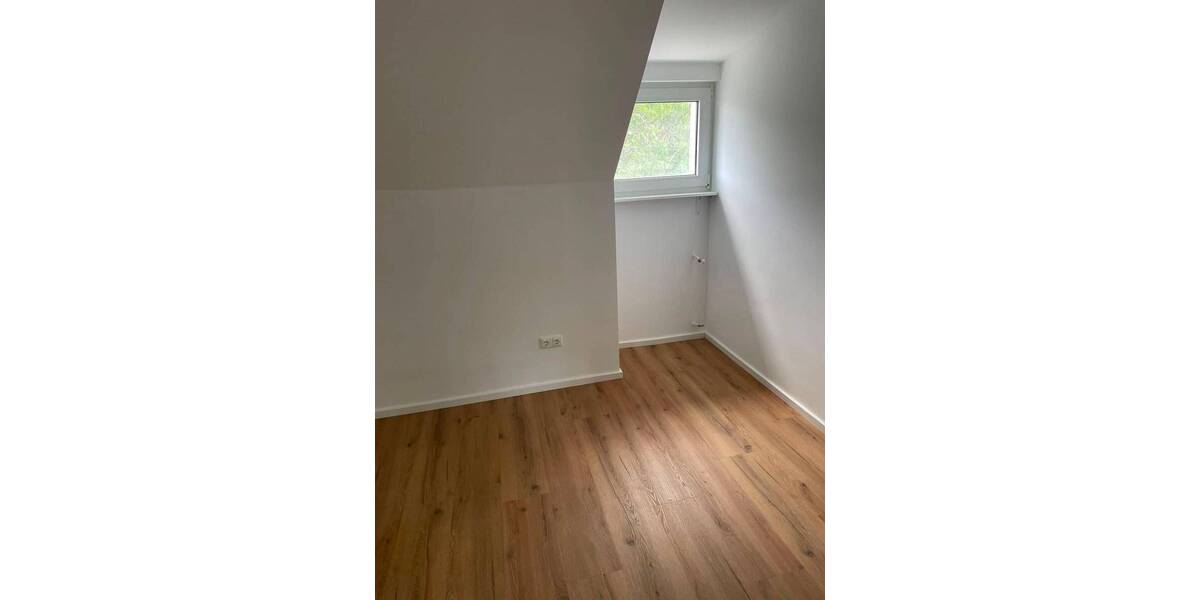 Etagenwohnung Köln Lindenthal - 5 Zimmer, 130 m&sup2;, 2.050&euro; | Angebot:26851493