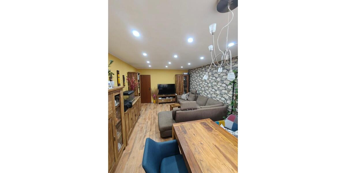 Etagenwohnung Köln Nippes - 4 Zimmer, 90 m&sup2;, 390.000&euro; | Angebot:24258419