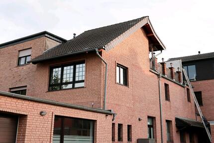 Wohnung Elsdorf - 6.5 Zimmer, 190 m&sup2;, 1.650&euro; | Angebot:25875991