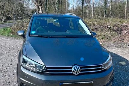 VW Touran 111.000 km 17.390 &euro; Grevenbroich 41516