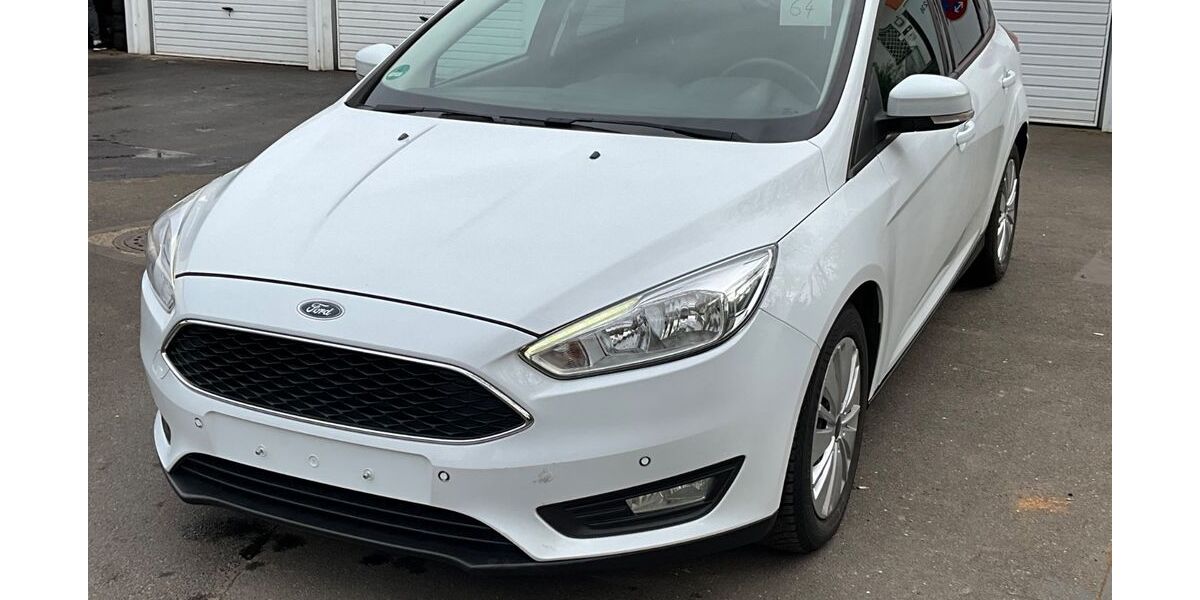 Ford Focus 157.000 km 5.590 &euro; koeln 51105