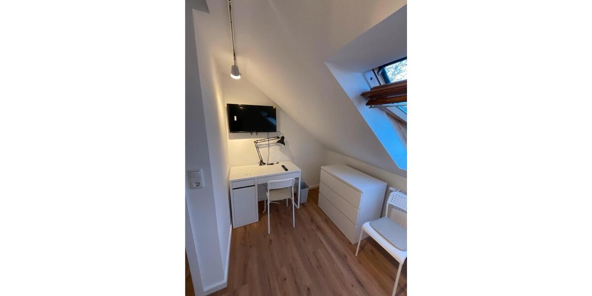 Dachgeschoßwohnung Köln Kalk - 1 Zimmer, 71 m&sup2;, 660&euro; | Angebot:25403046
