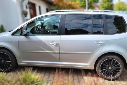 VW Touran 106.000 km 7.999 &euro; Bedburg 50181