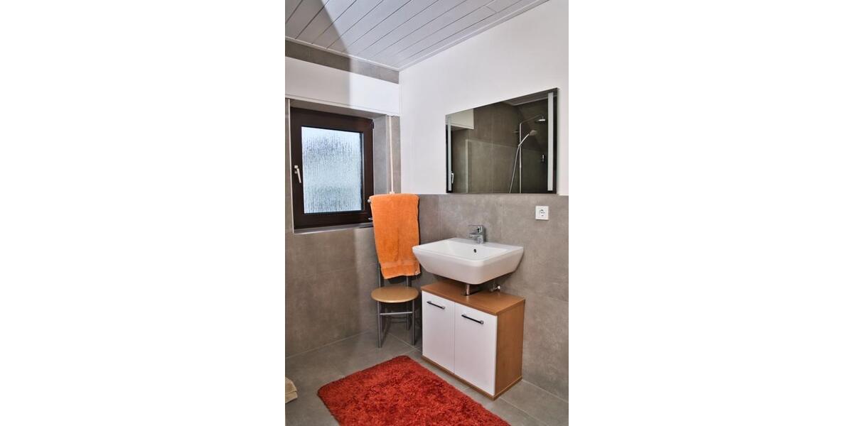 Etagenwohnung Jüchen - 3 Zimmer, 80 m&sup2;, 285.000&euro; | Angebot:26758007