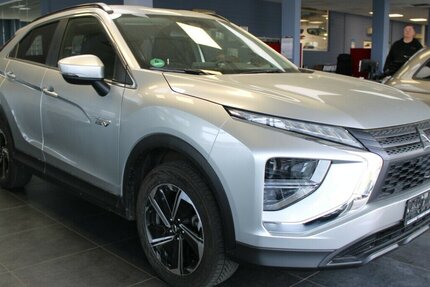 Mitsubishi Eclipse Cross Plug-In-Hybrid 4WD Basis 44.849 km 17.980 &euro; Euskirchen 53881