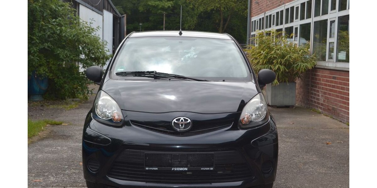 Toyota Aygo (X) 120.000 km 4.000 &euro; köln 50969