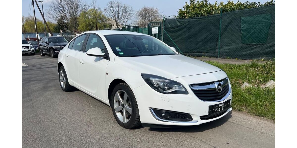 Opel Insignia 164.000 km 8.600 &euro; Köln 50739