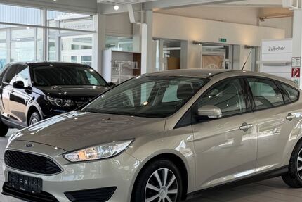 Ford Focus 82.000 km 6.999 &euro; Inden 52459