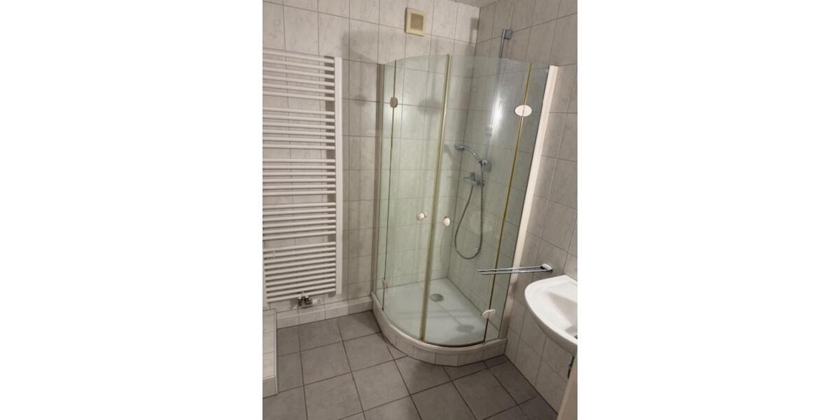 Dachgeschoßwohnung Pulheim - 3 Zimmer, 85 m&sup2;, 830&euro; | Angebot:25755281