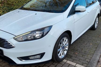 Ford Focus 99.000 km 6.950 &euro; Köln 50739