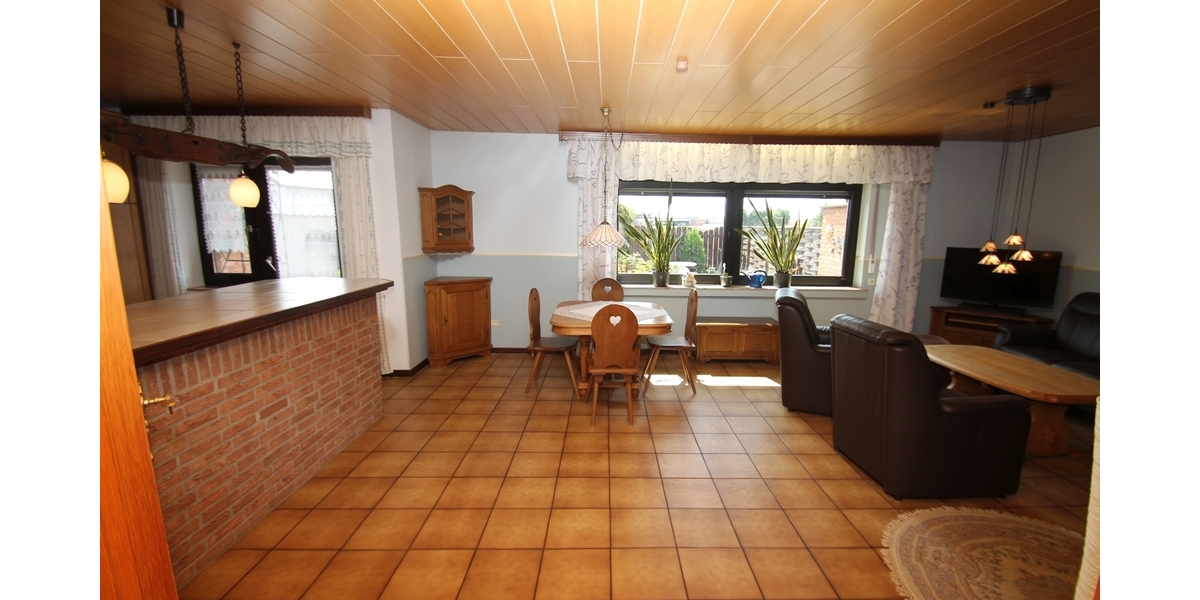 Mit 3D: Mehr Raum fürs Leben – gepflegtes Ein- Zweifamilienhaus mit vielseitigem Platzangebot in Wesseling - Einfamilienhaus Wesseling | Angebot:27350959