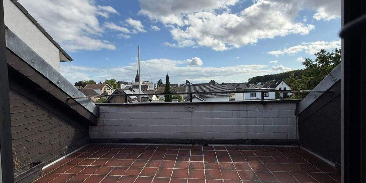 Mehrfamilienhaus, Wohnhaus Niederkassel Rheidt - 4 Zimmer, 95 m&sup2;, 389.000&euro; | Angebot:25745010