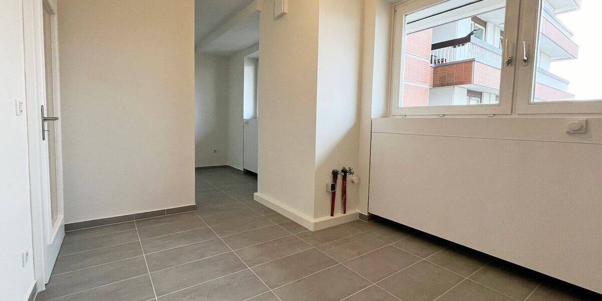 Etagenwohnung Köln Bayenthal - 4 Zimmer, 140 m&sup2;, 2.100&euro; | Angebot:26833510
