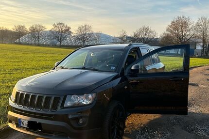 Jeep Compass 98.600 km 9.450 &euro; Köln 51149