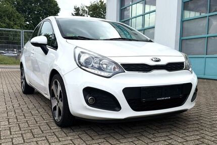 Kia Rio 114.253 km 4.390 &euro; Düren 52349