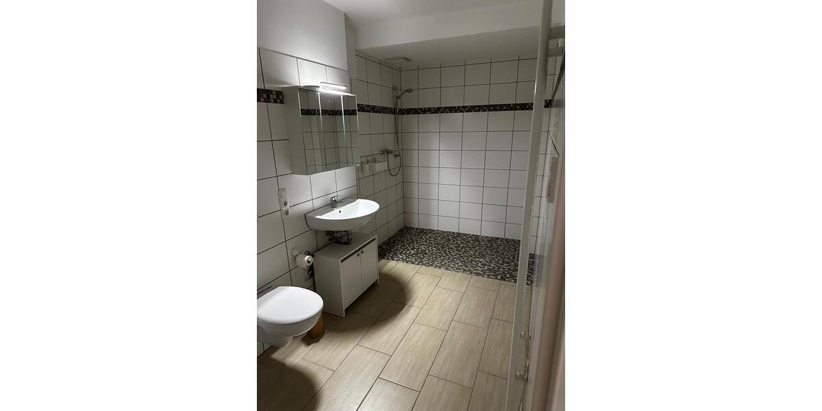 Erdgeschoßwohnung Nideggen - 2.5 Zimmer, 128 m&sup2;, 1.000&euro; | Angebot:25867922