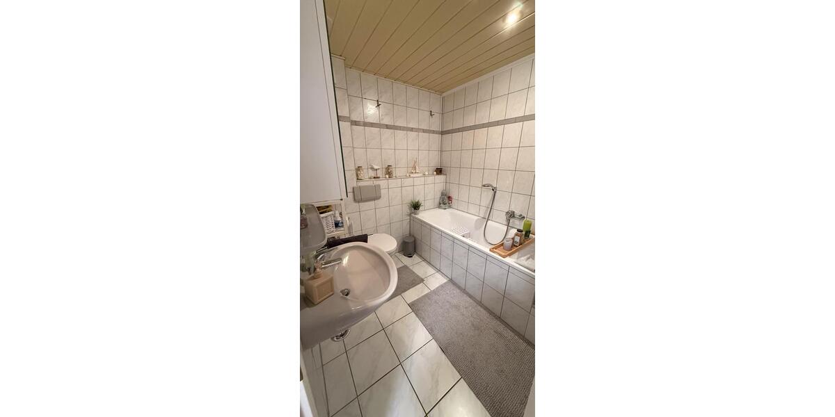 Etagenwohnung Bergheim Ahe - 2 Zimmer, 71 m&sup2;, 1.190&euro; | Angebot:25858719