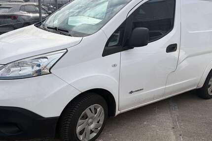 Nissan Evalia 59.704 km 8.999 &euro; Köln 50739