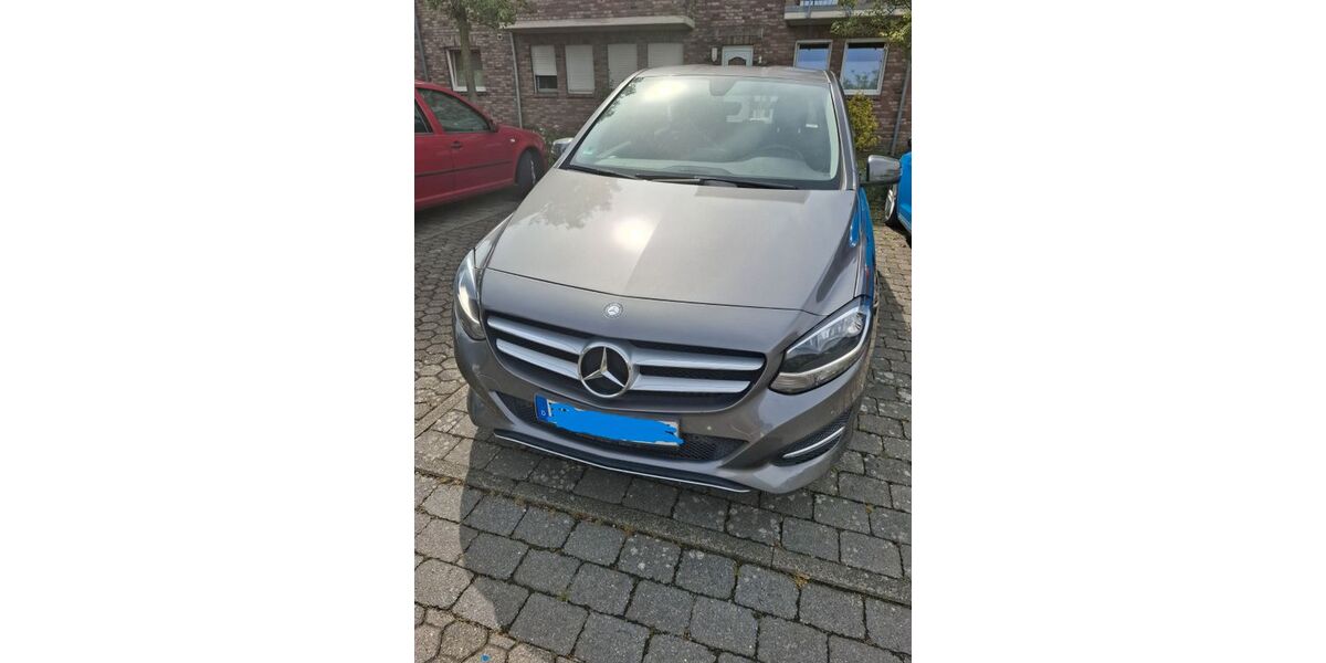 Mercedes-Benz B 180 62.800 km 11.350 &euro; Merzenich 52399
