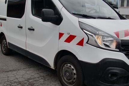 Renault Trafic 168.554 km 3.499 &euro; köln 51105