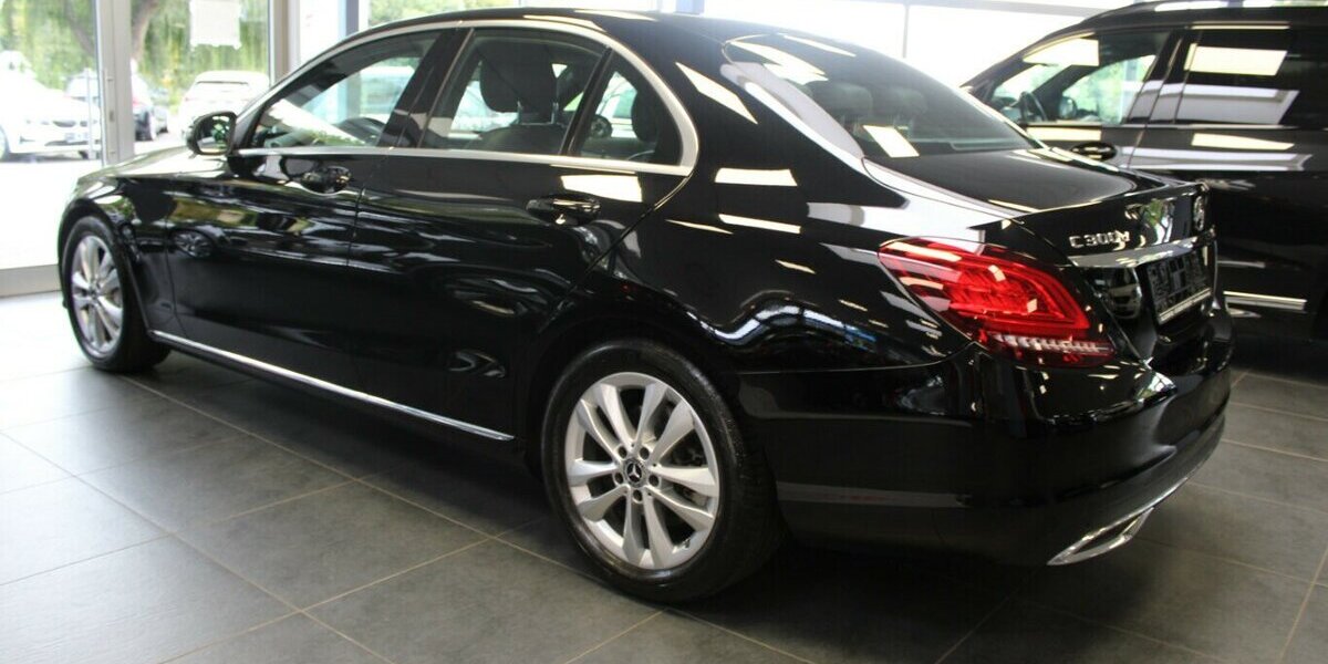 Mercedes-Benz C 300 d 9G-TRONIC Avantgarde 80.556 km 26.980 &euro; Euskirchen 53881