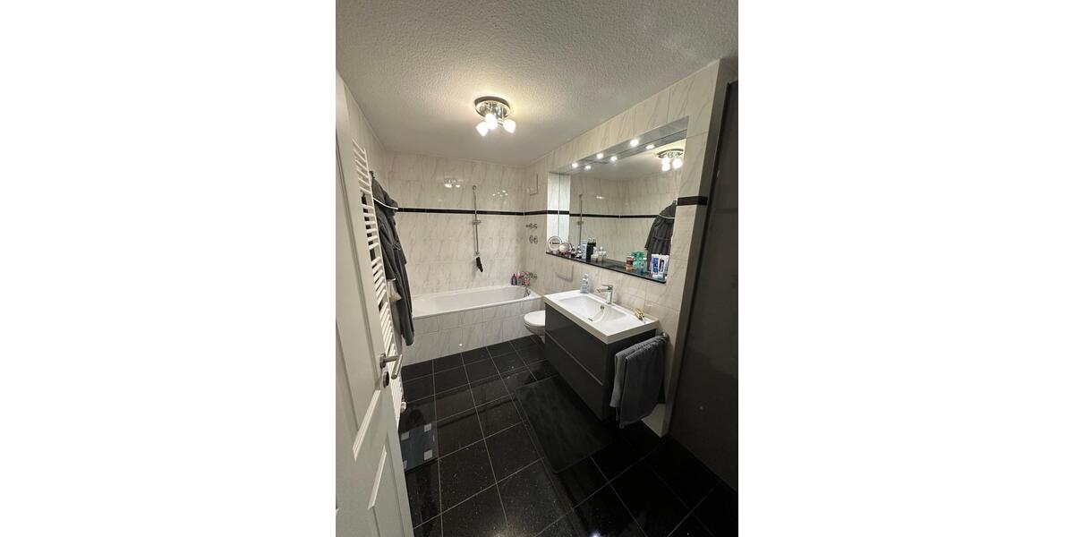 Maisonettenwohnung Niederkassel - 3 Zimmer, 110 m&sup2;, 369.000&euro; | Angebot:26056559