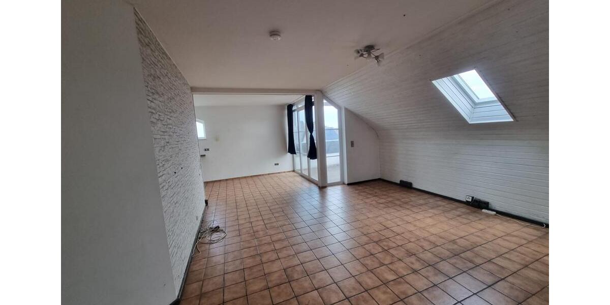 Dachgeschoßwohnung Elsdorf - 2 Zimmer, 70 m&sup2;, 690&euro; | Angebot:26007296